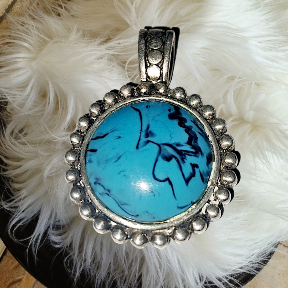 Faux Blue Turquoise Silver Pendant w/Unique Design